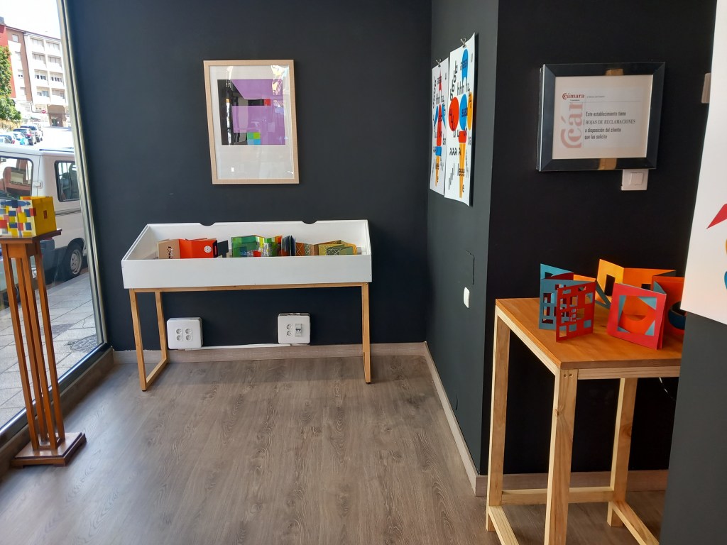 Exposición de libros de Artista de Eleonora Cumer. Artpapel Bookstudio